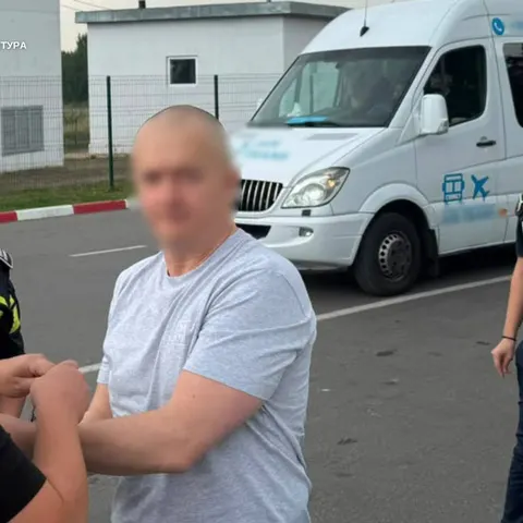 Експосадовця з Рахова Медвідя екстрадували до України після трьох років розшуку