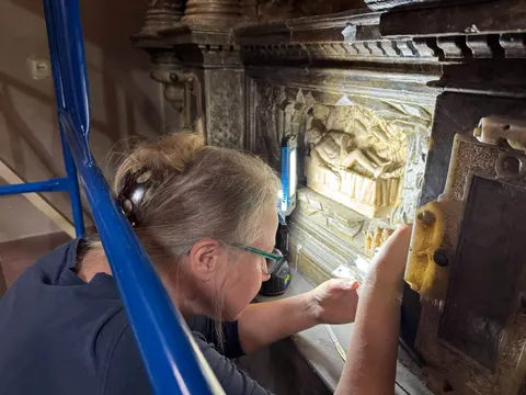 У Львові відновлюють два унікальні вівтарі у Покровському соборі