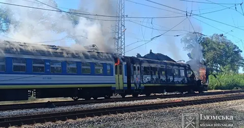 Росіяни вдарили по потягу «Харків — Ізюм»: семеро поранених