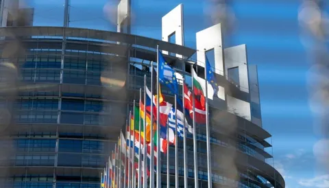 Європарламент хоче ширших санкцій проти тих, хто допомагає Росії воювати й брехати