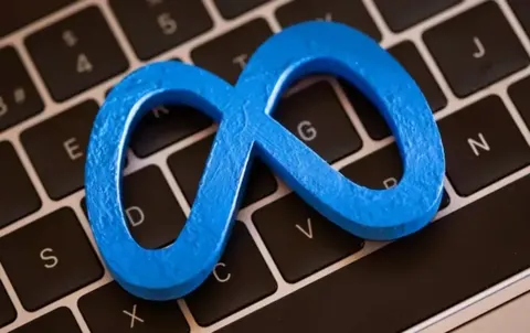 Meta послаблює тиск на працівників через ШІ, але токени ростуть