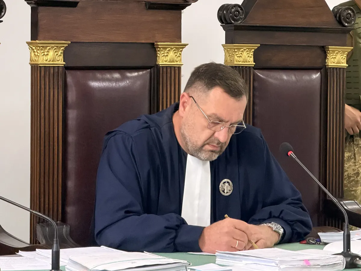 «Дайте мені адвоката, якому можна два слова сказати»: Науменко відмовився від захисників у миколаївському суді