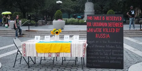 У Нью-Йорку вшанували полеглих українців столом пам'яті