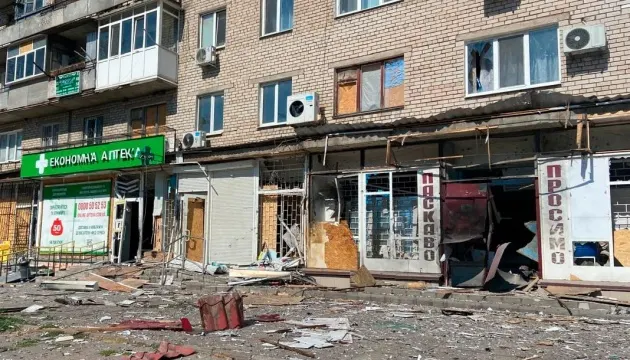 Понад 50 ударів по Дніпропетровщині за ніч: п'ятеро поранених, серед них 19-річний