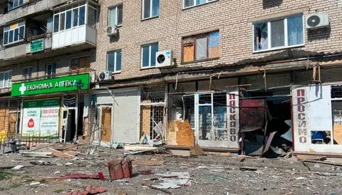 Понад 50 ударів по Дніпропетровщині за ніч: п'ятеро поранених, серед них 19-річн