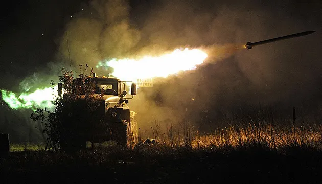 Нацгвардія показала удар по РСЗВ і двох гарматах у тилу ворога