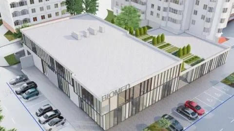 На Сихові «Біомед» перебудує клініку: без третього поверху, але із зеленою зоною