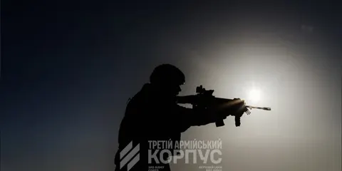 Удари по пальному на Луганщині змусили окупантів їздити по бензин аж у Воронезьк