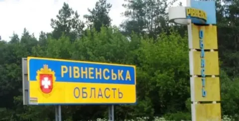Росіяни вдарили по АЗС у Корці на Рівненщині: що відомо