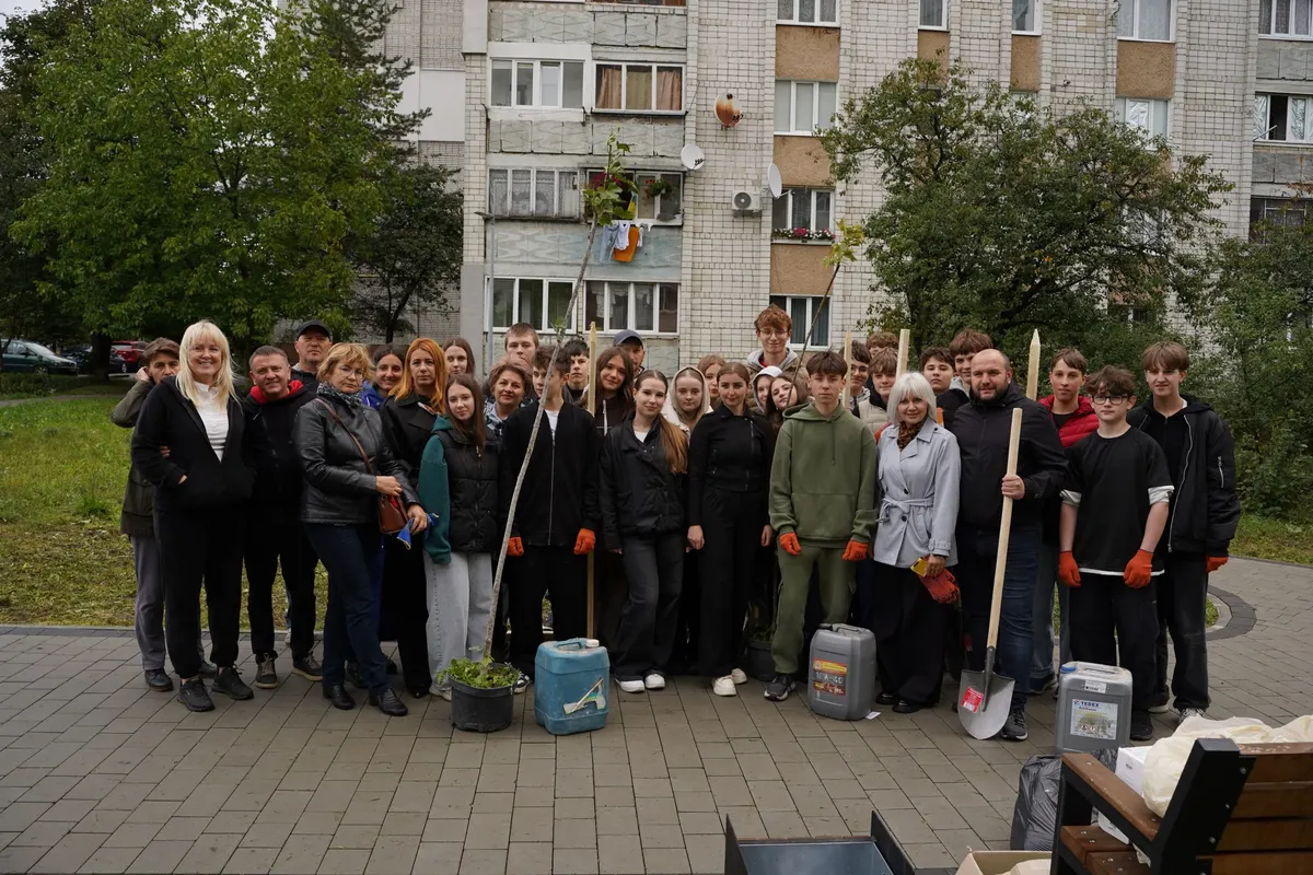 У Дрогобичі на Алеї пам'яті висадили 16 кленів на честь полеглих Героїв