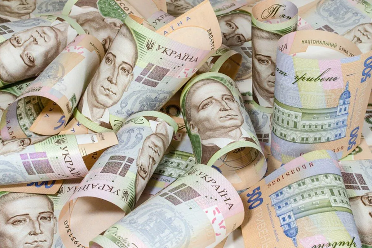 Без квитанції про оплату паспорт не оформлять: що треба знати українцям