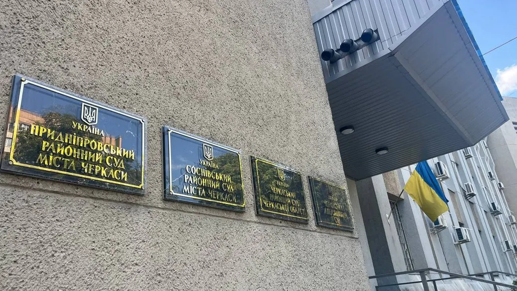 На Черкащині трьом підозрюваним у катуванні 17-річного хлопця обрали тримання під вартою