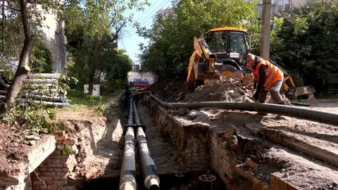 У Вінниці міняють труби, які переживуть пів століття