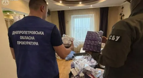 Понад 250 обшуків одночасно: в Україні викривають мережу фальсифікованого Biopatid
