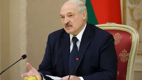 Лукашенко: Білорусь воювати не збирається, але готується до оборони