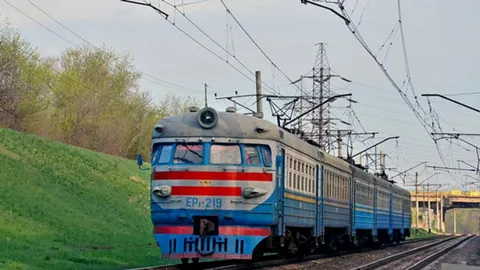 Проїзд у приміських електричках Дніпропетровщини рахуватимуть за зонами