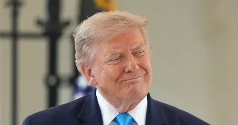 Трамп вимагає від країн компенсації за розблокування Ормузької протоки