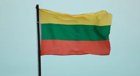 Литва хоче скоротити транзит росіян до шести годин