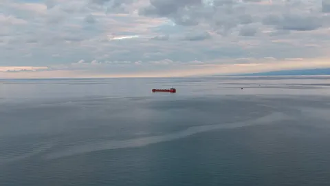 Підліток дві доби дрейфував у Беринговому морі на перевернутому човні — і вижив