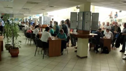 Львівщина пропонує 120 вакансій із житлом: кому готові платити до 60 тисяч