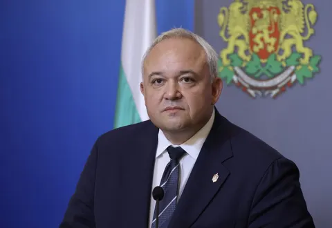 Болгарія перевірить усі склади зброї після пожежі на ЕМКО