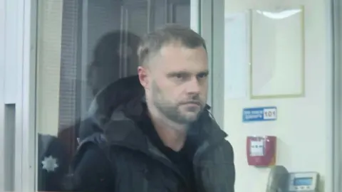 «Канцлер» у шортах: ВАКС залишив Кропиві 120 мільйонів застави