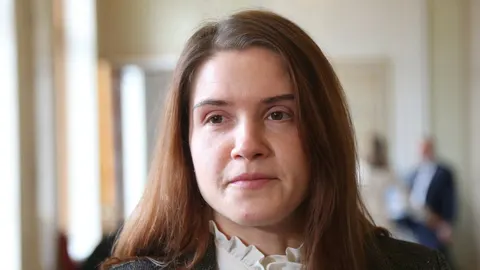 Безугла повернулась у фракцію «Слуги народу»