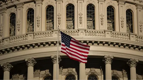Палата представників США схвалила санкційний законопроєкт: Трамп отримає право н