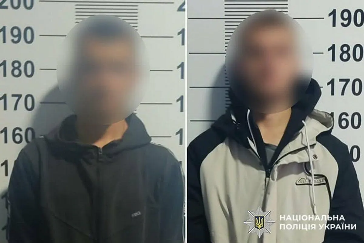 Крали кукурудзу — а потім коса й мотоблок: на Хмельниччині двоє молодиків побилися з охоронцями