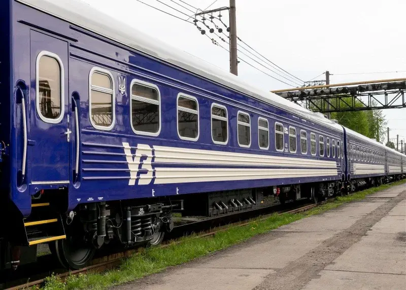 Потяги по всій Україні запізнюються: до Чернівців — майже 12 годин