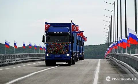Росія та КНДР з'єднали новим мостом: що це означає