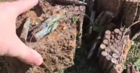 У центрі Збаража на глибині 40 см викопали ящик старих патронів