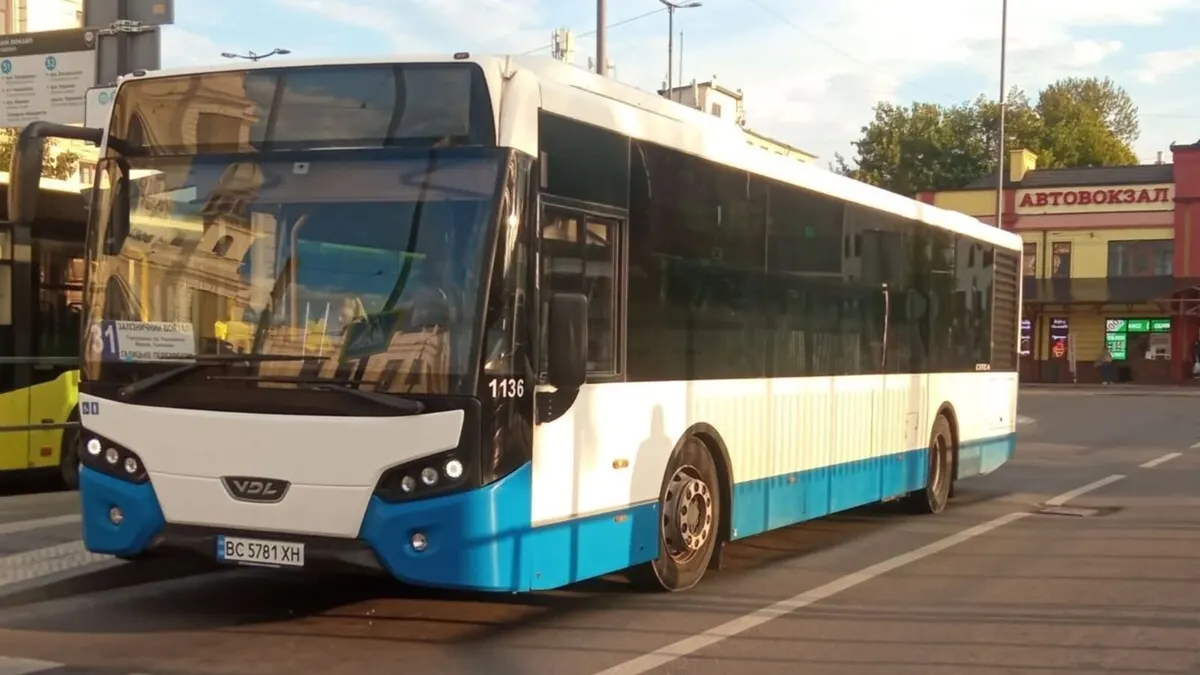 Львів отримав ще 5 низькопідлогових автобусів: куди вони поїхали