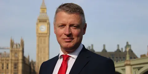 «У нас не було виборів під час війни»: Британія про Україну