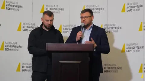 «Карфаген»: НАБУ каже про шалений спротив, Зеленський відсторонив Кравченка