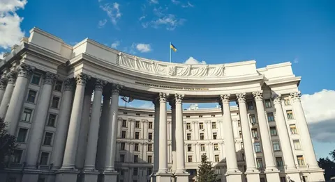 Зниклі безвісти в Непалі: серед постраждалих від повені можуть бути 53 українці