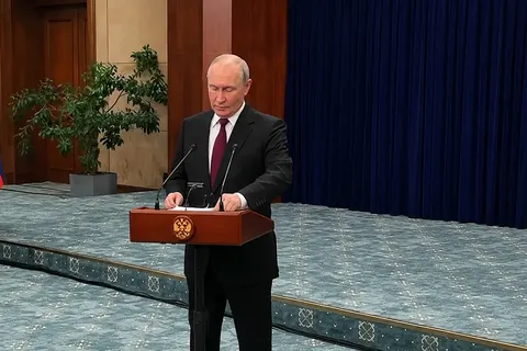 Путін: переговори заморожені, але Москва готова до діалогу з Трампом