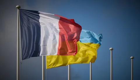 Удар РФ біля Ягодина: двоє кандидатів у президенти Франції вимагають жорсткішої відповіді