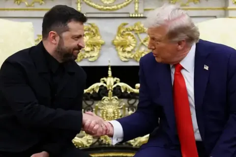 Зеленський просить США бити санкціями швидко: «Краще неідеальне рішення, ніж нічого»
