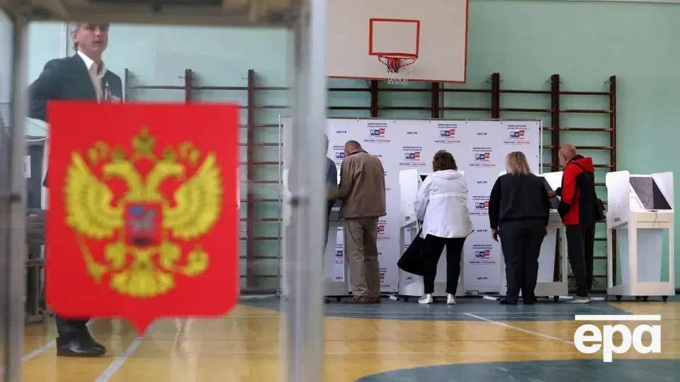 У Москві дружинник накинувся на членкиню комісії через зйомку підрахунку голосів
