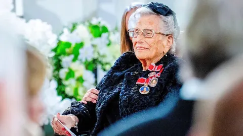 Принцеса Астрід пішла з життя через два тижні після брата-короля