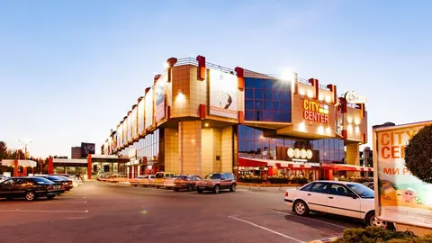 ТРЦ «City Center» у Миколаєві зачинився: адміністрація каже про технічні причини, орендар — про обст