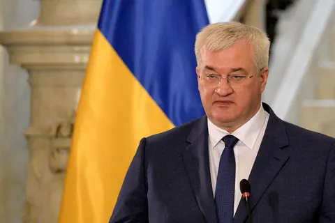 Пряники для Кремля: що стоїть за заявами про мирний процес