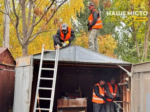 У Дніпрі приберуть майже 200 самовільних гаражів та огорож