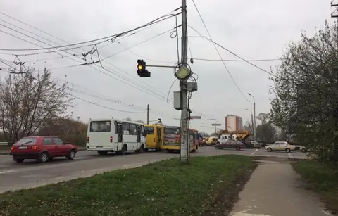 Світлофор на Ковельській–Набережній у Луцьку тепер працює цілодобово