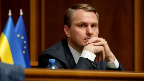 Зустріч у Зеленського: чи втримає Кравченко посаду генпрокурора?