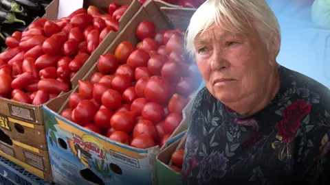 Помідори на ринку Рівного: від 30 до 65 гривень за кілограм