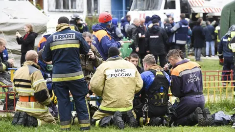 Дрони долетіли до Махачкали: пожежі в порту й у театрі