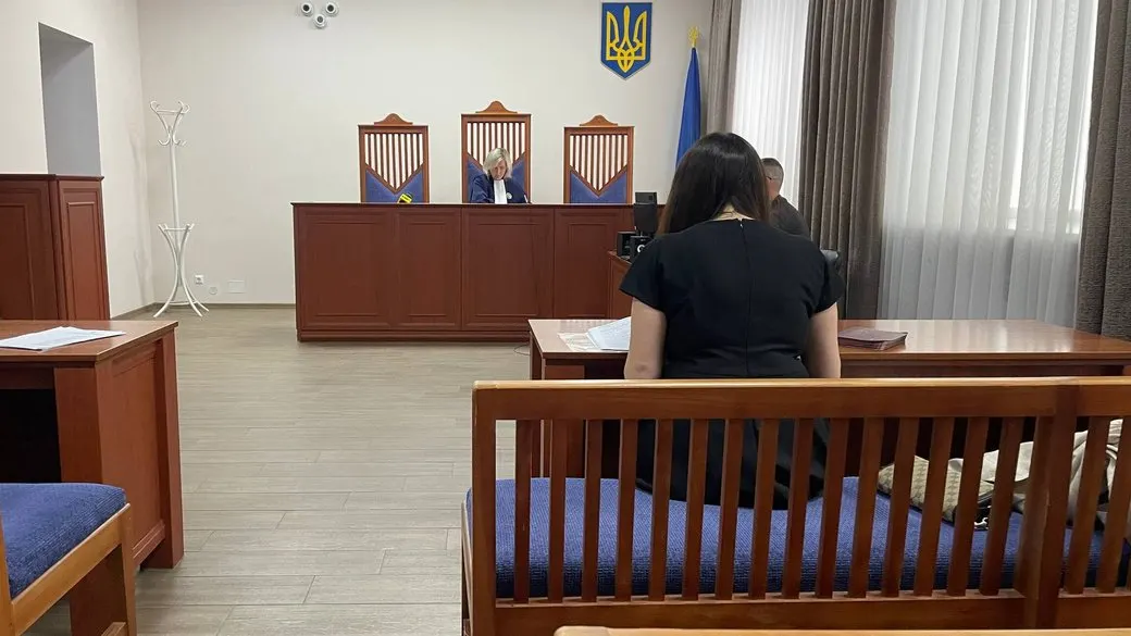 У Хмельницькому суд взяться за огорожу в парку Чекмана: відповідачі — подружжя Круп