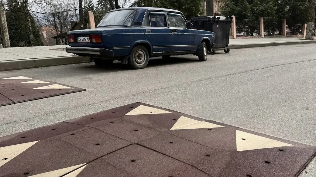 «Берлінські подушки» в Чернівцях: як працюють і де їх уже встановили